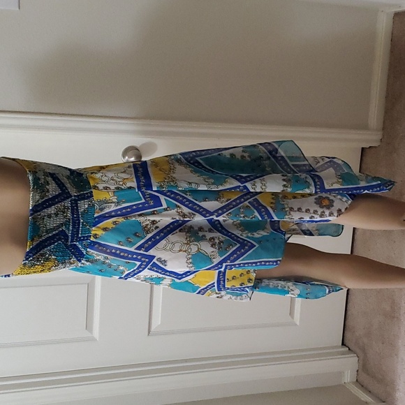 Èshe Paradise s shirred chest dropping to handkerchief style skirt semi sheer - Picture 4 of 7